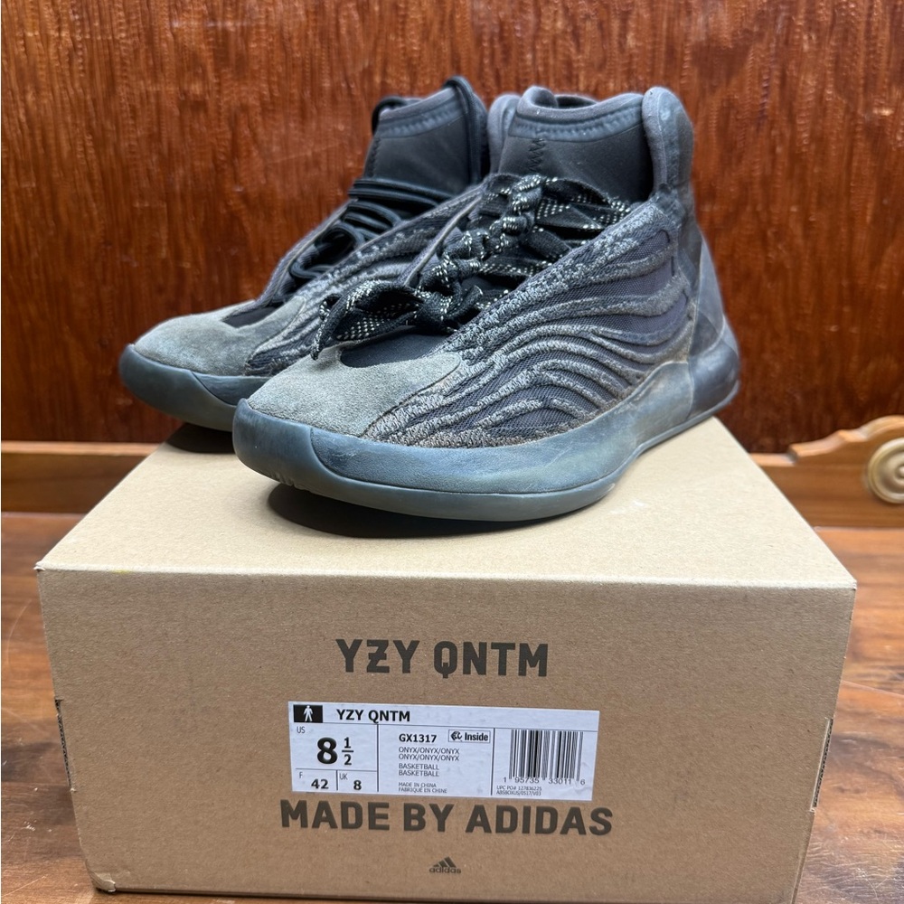Adidas YZY QNTM Black/Grey High-Top Sneakers 8.5 men’s